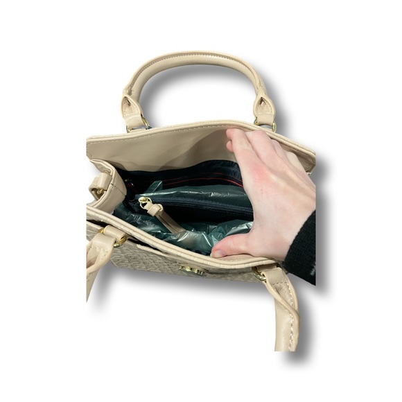 Tommy Hilfiger bag - Picture 4 of 4